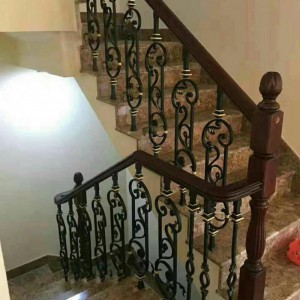 北欧围栏栏杆护栏售楼部园艺花槽花架室外马路大型铁艺防腐木花箱